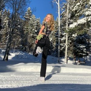 Meet your Posher, Kiya